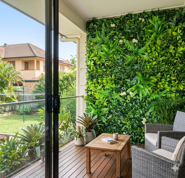 <h2><a href="https://www.leafandrepeat.com.au › pages › green-wall-your-brisbane-home" title="https://www.leafandrepeat.com.au › pages › green-wall-your-brisbane-home">Green Wall Your Home</a></h2>